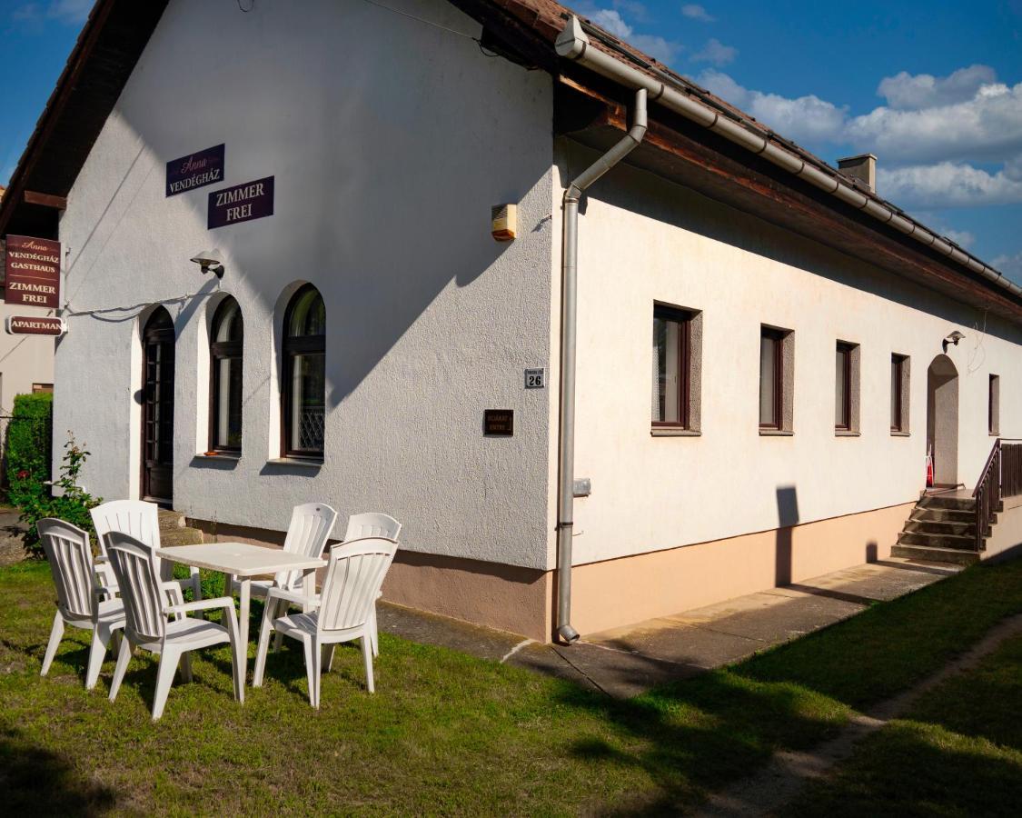 Anna Vendeghaz Hotel Balatonakali Exterior foto